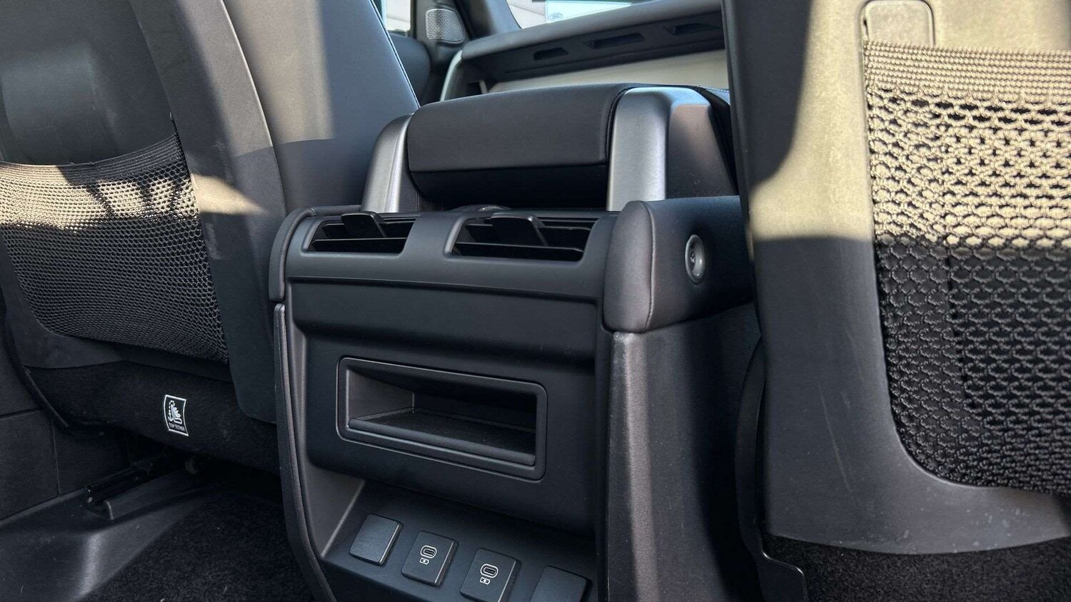 Used Land Rover Defender 2024 for sale - 77961150: Photo 18