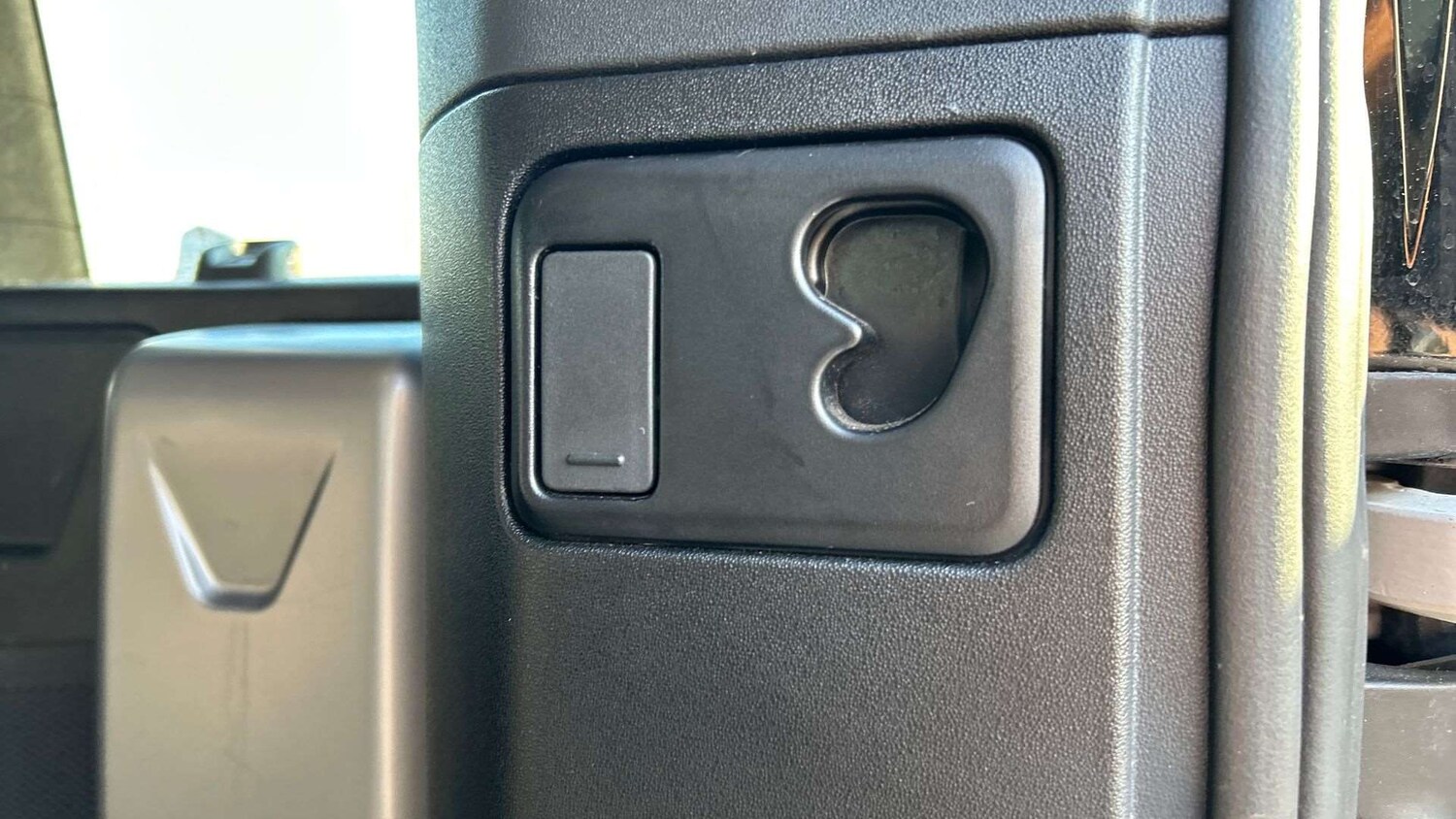 Used Land Rover Defender 2024 for sale - 77961150: Photo 27