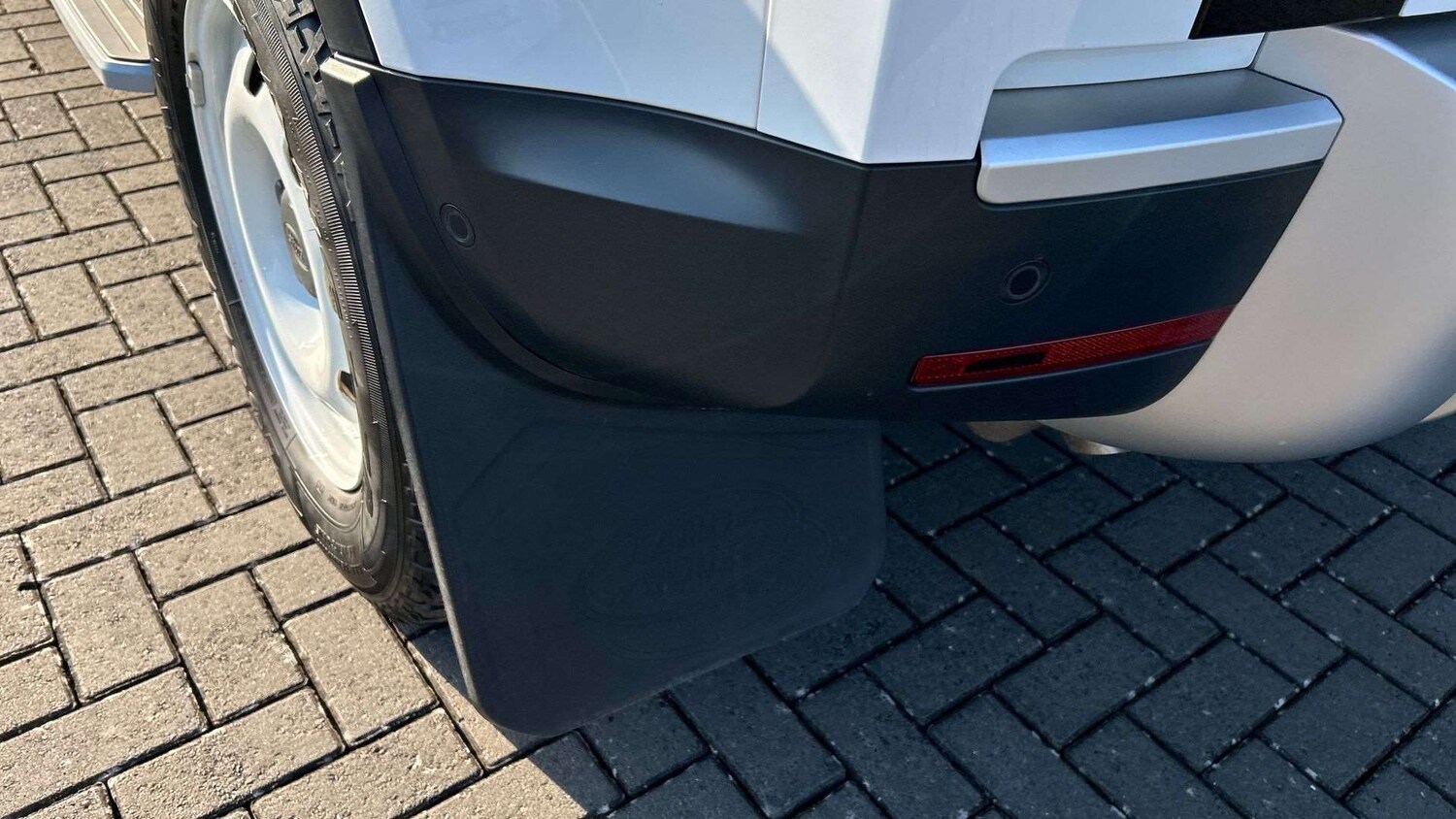 Used Land Rover Defender 2024 for sale - 77961150: Photo 32