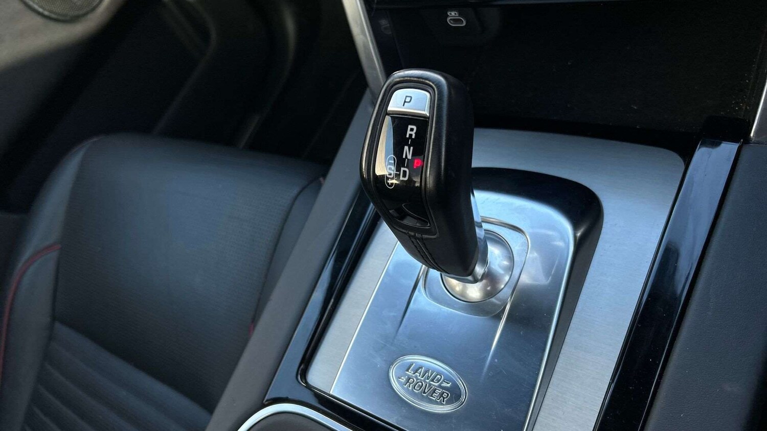 Used Land Rover Discovery Sport for sale - 77842257: Photo 13