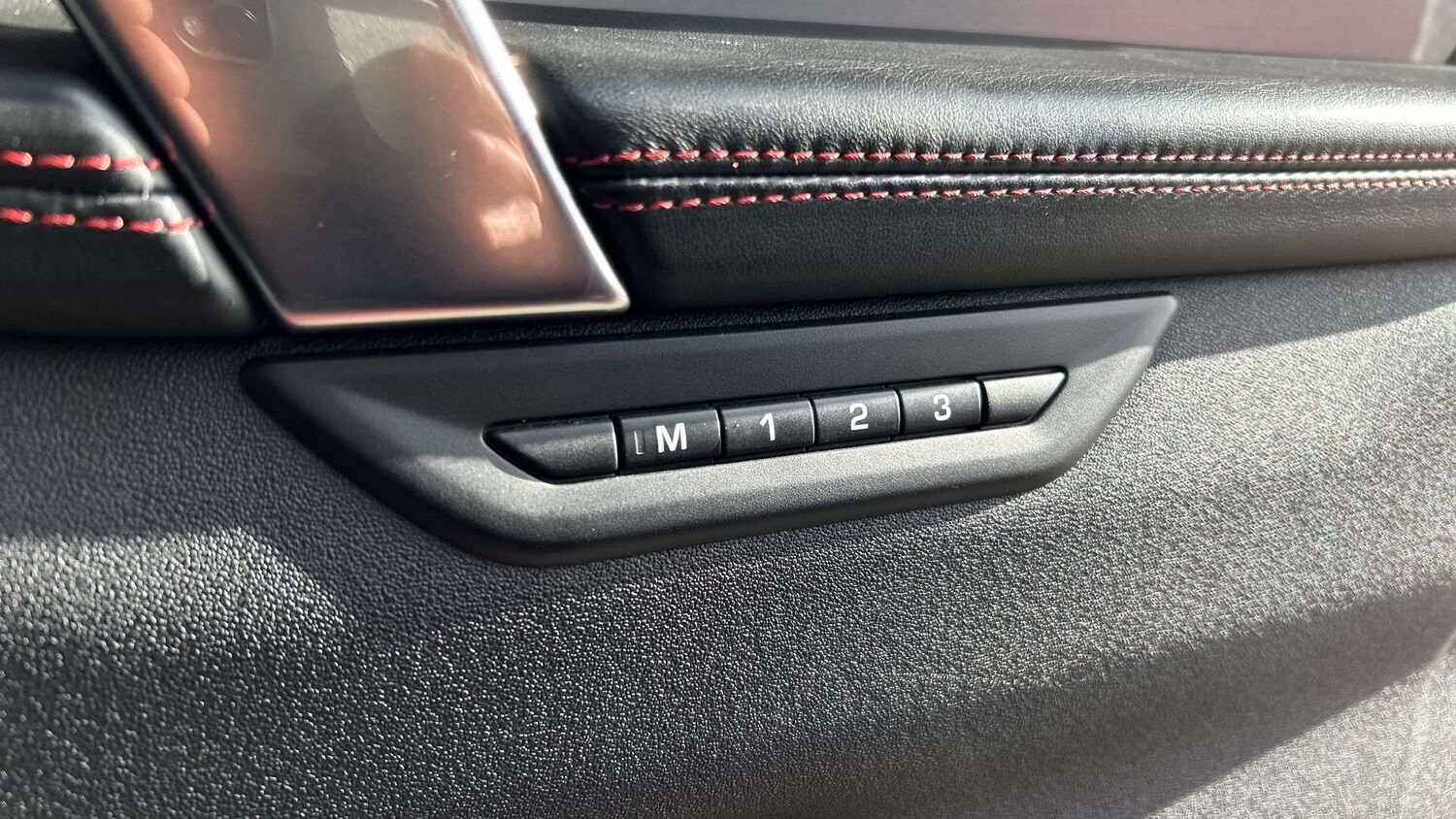 Used Land Rover Discovery Sport for sale - 77842257: Photo 34