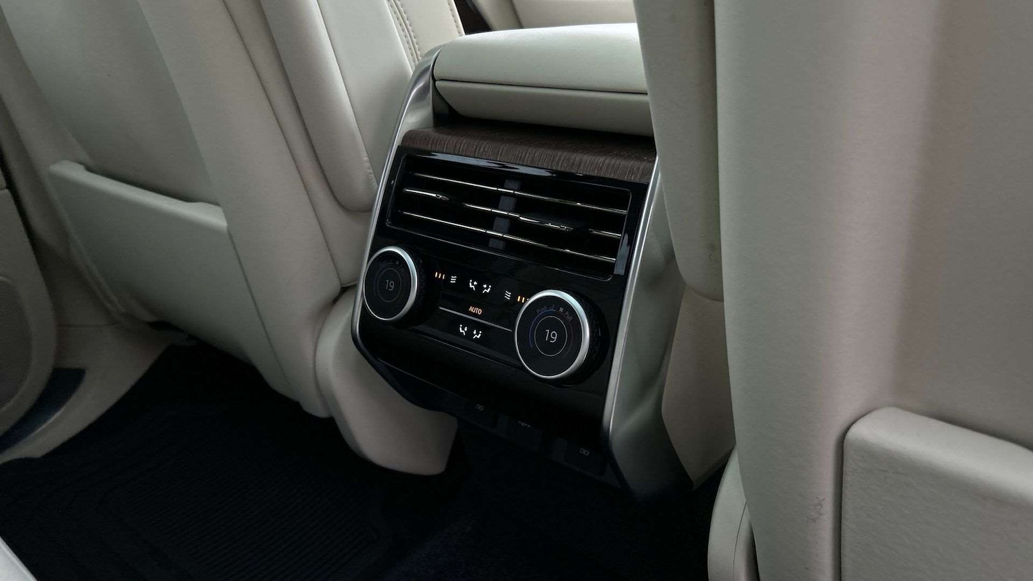 Used Land Rover Range Rover 2025 for sale - 77414675: Photo 18