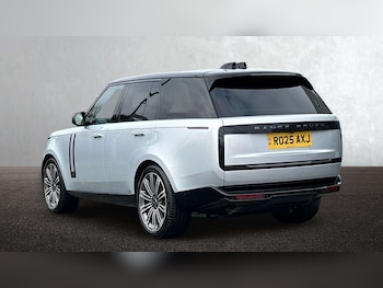 Used Land Rover Range Rover 2025 for sale - 77414675: Photo