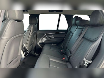 Used Land Rover Range Rover 2025 for sale - 76460500: Photo