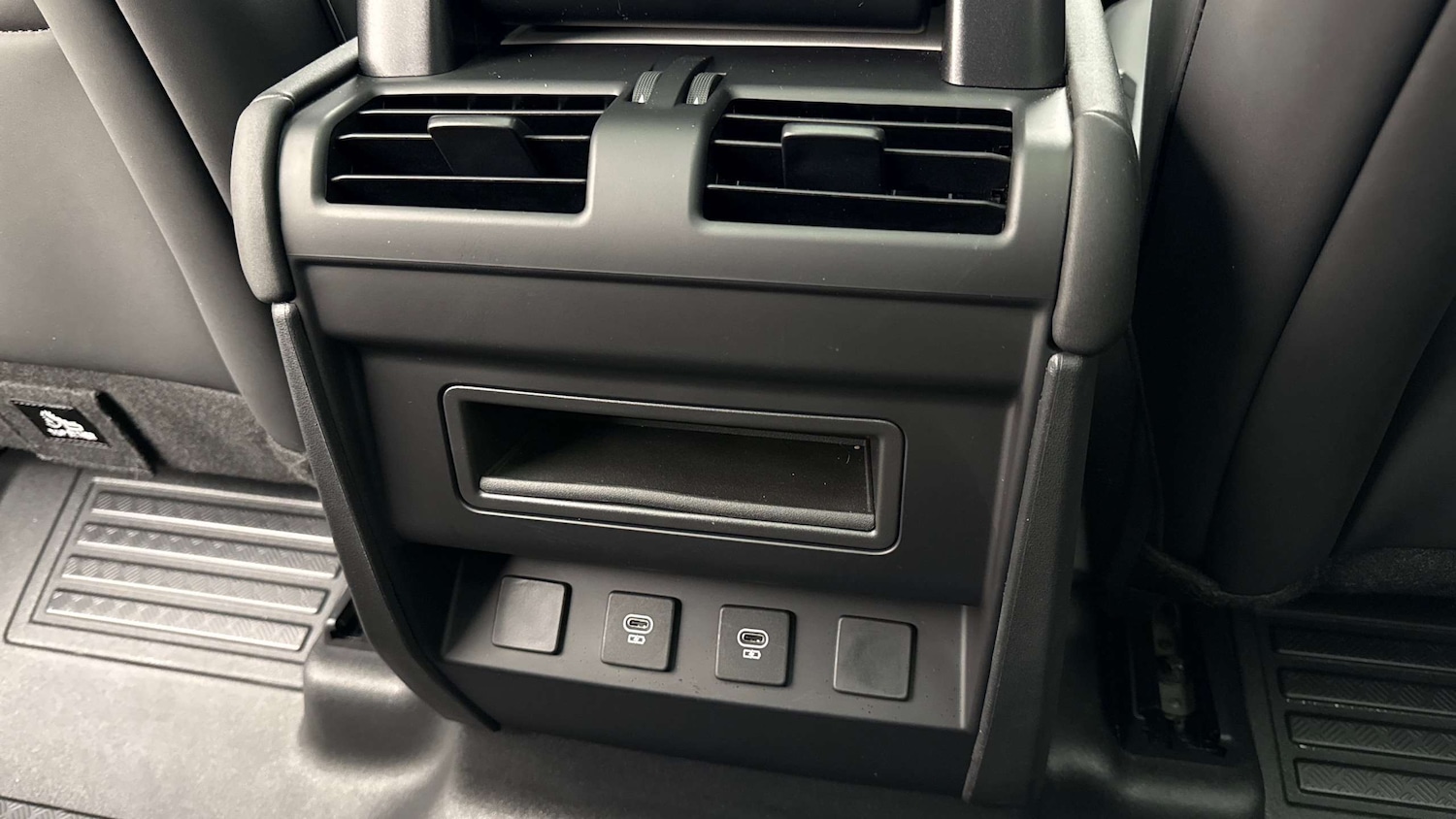 Used Land Rover Defender 2025 for sale - 77308269: Photo 18