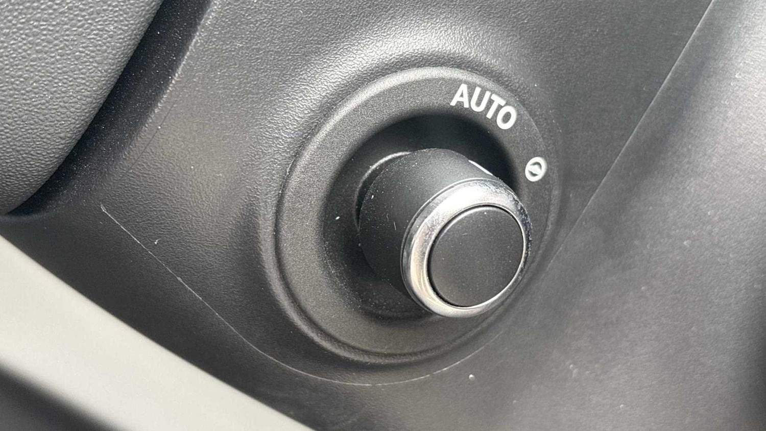 Used Land Rover Defender 2025 for sale - 77308269: Photo 34