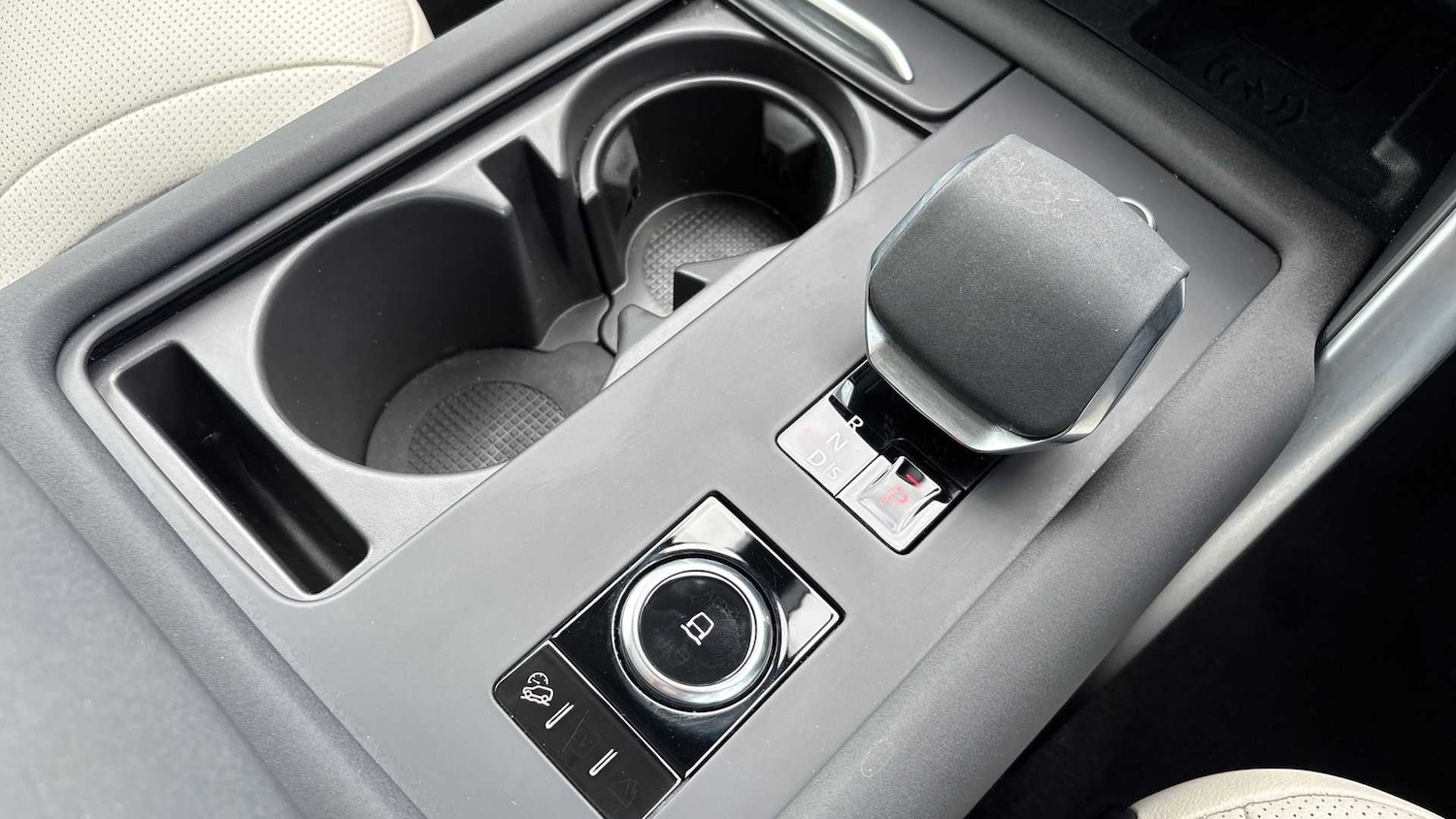 Used Land Rover Discovery 2025 for sale - 76459856: Photo 13