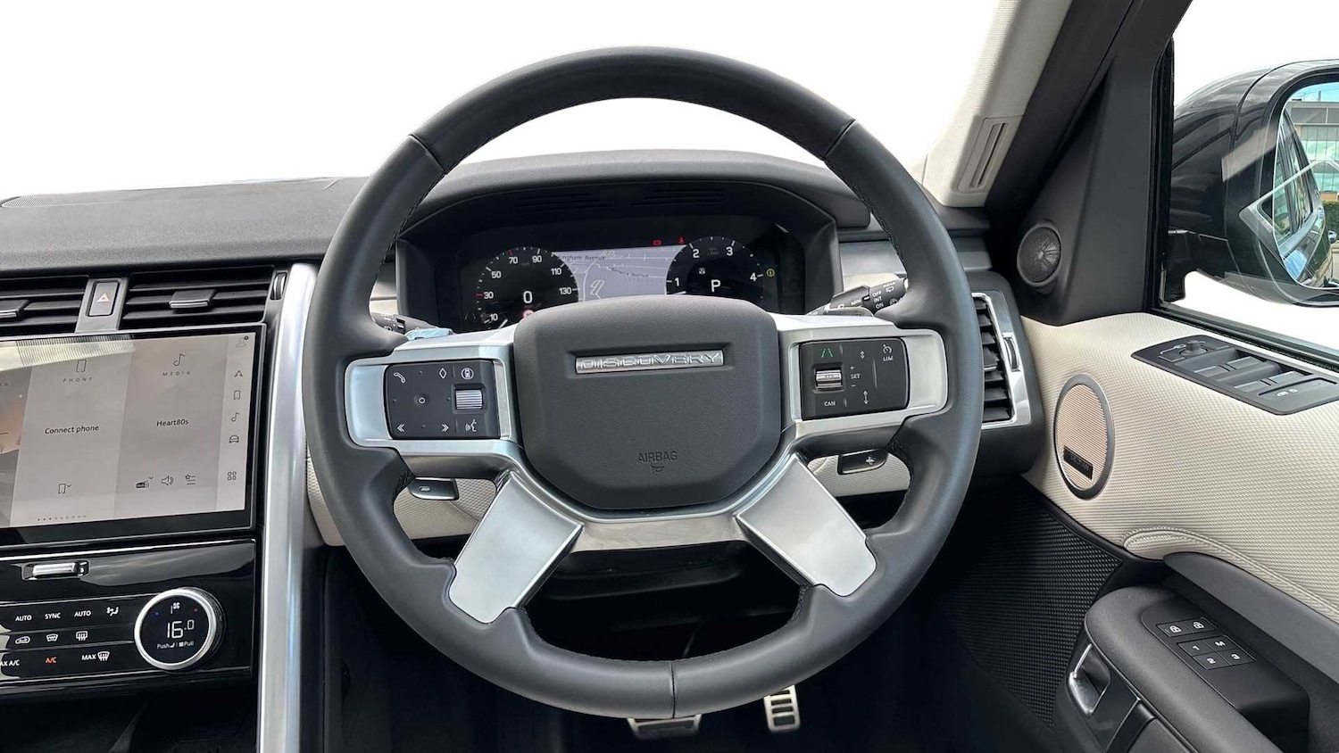 Used Land Rover Discovery 2025 for sale - 76459856: Photo 15