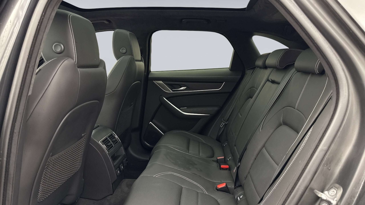 Used Jaguar F-Pace 2024 for sale - 77615576: Photo 4