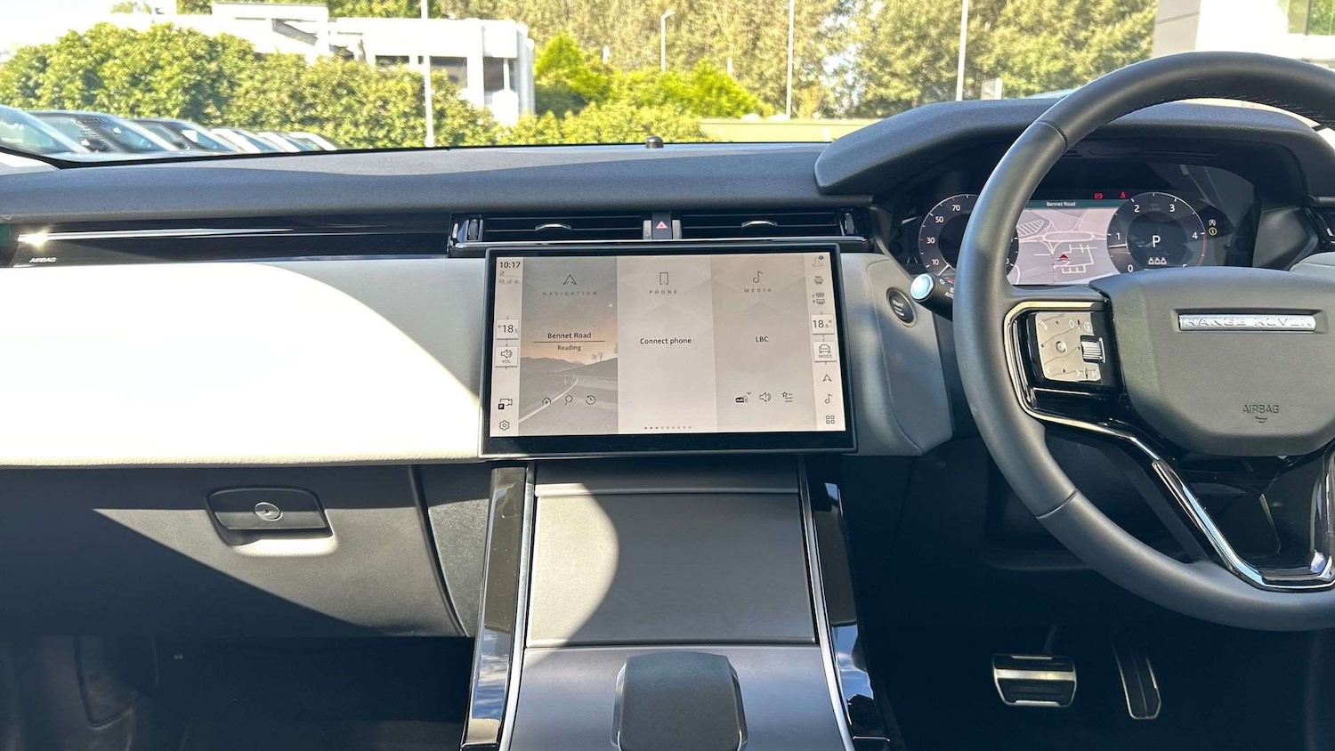 Used Land Rover Range Rover Velar 2025 for sale - 76460557: Photo 14