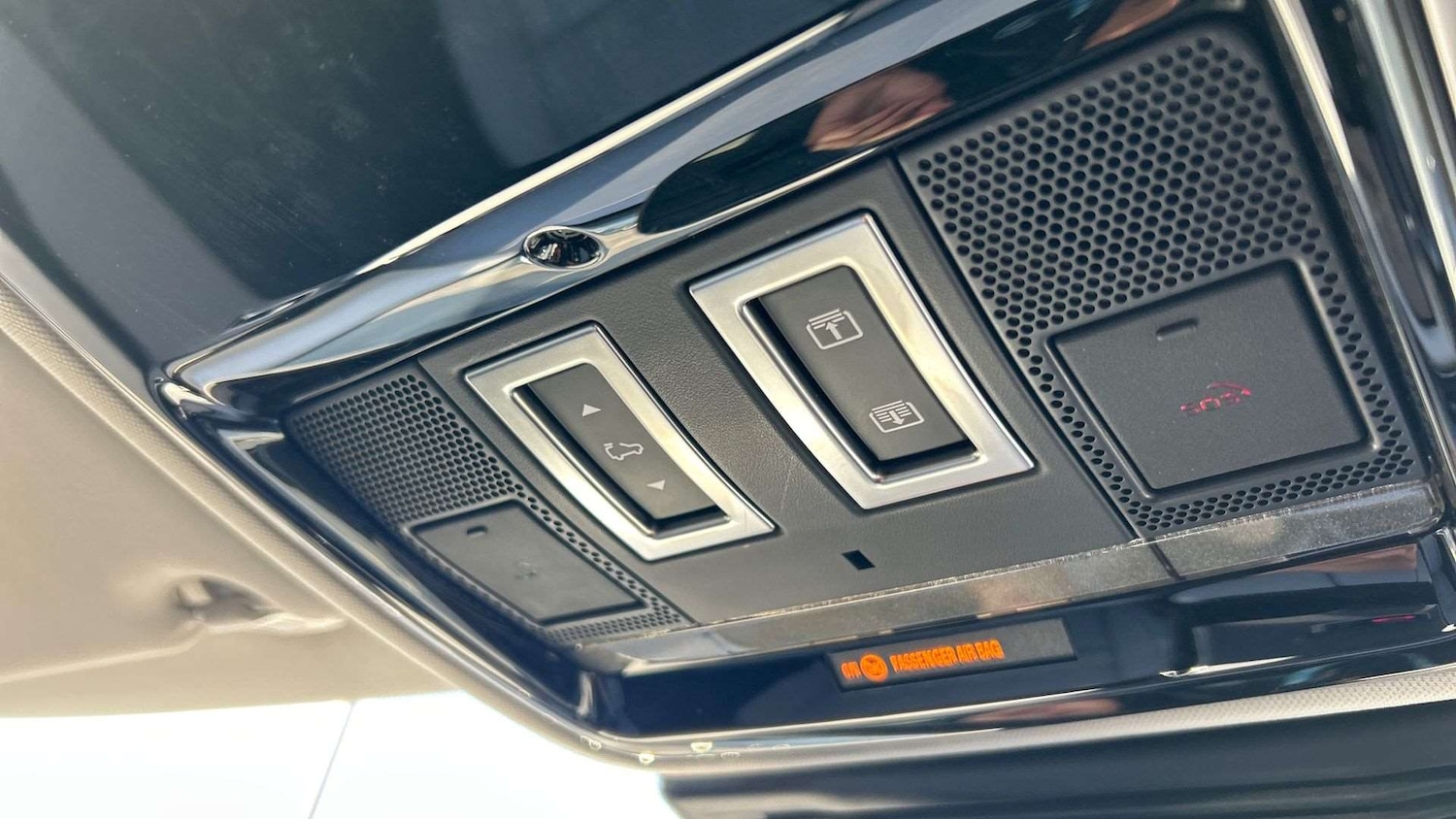 Used Land Rover Range Rover Velar 2025 for sale - 76460557: Photo 23