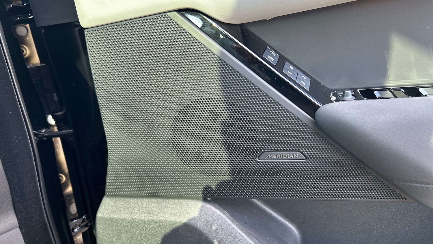 Used Land Rover Range Rover Velar 2025 for sale - 76460557: Photo 24