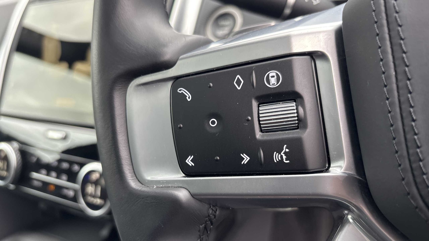 Used Land Rover Discovery 2024 for sale - 76460157: Photo 28