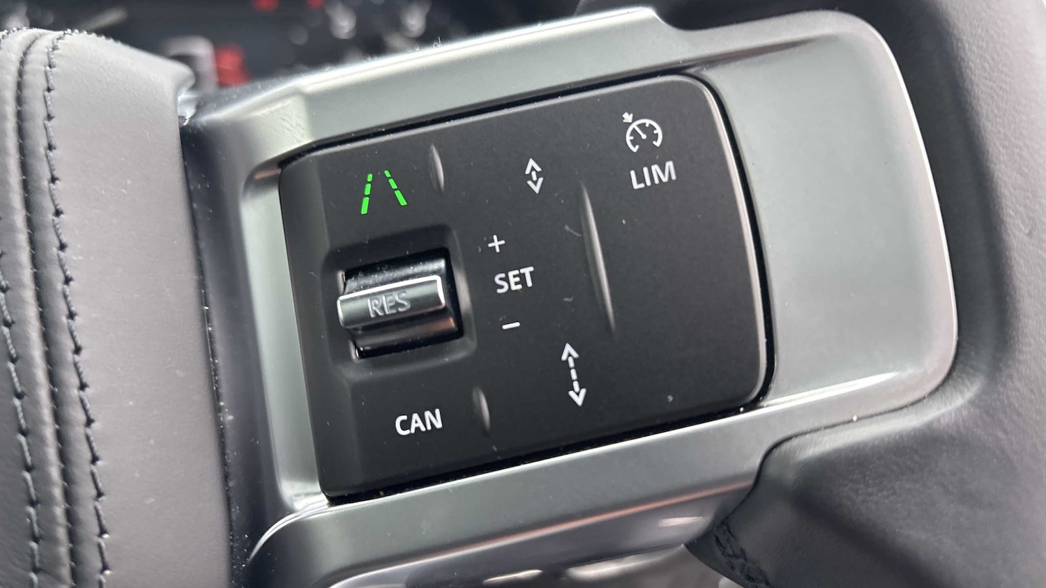 Used Land Rover Discovery 2024 for sale - 76460157: Photo 29