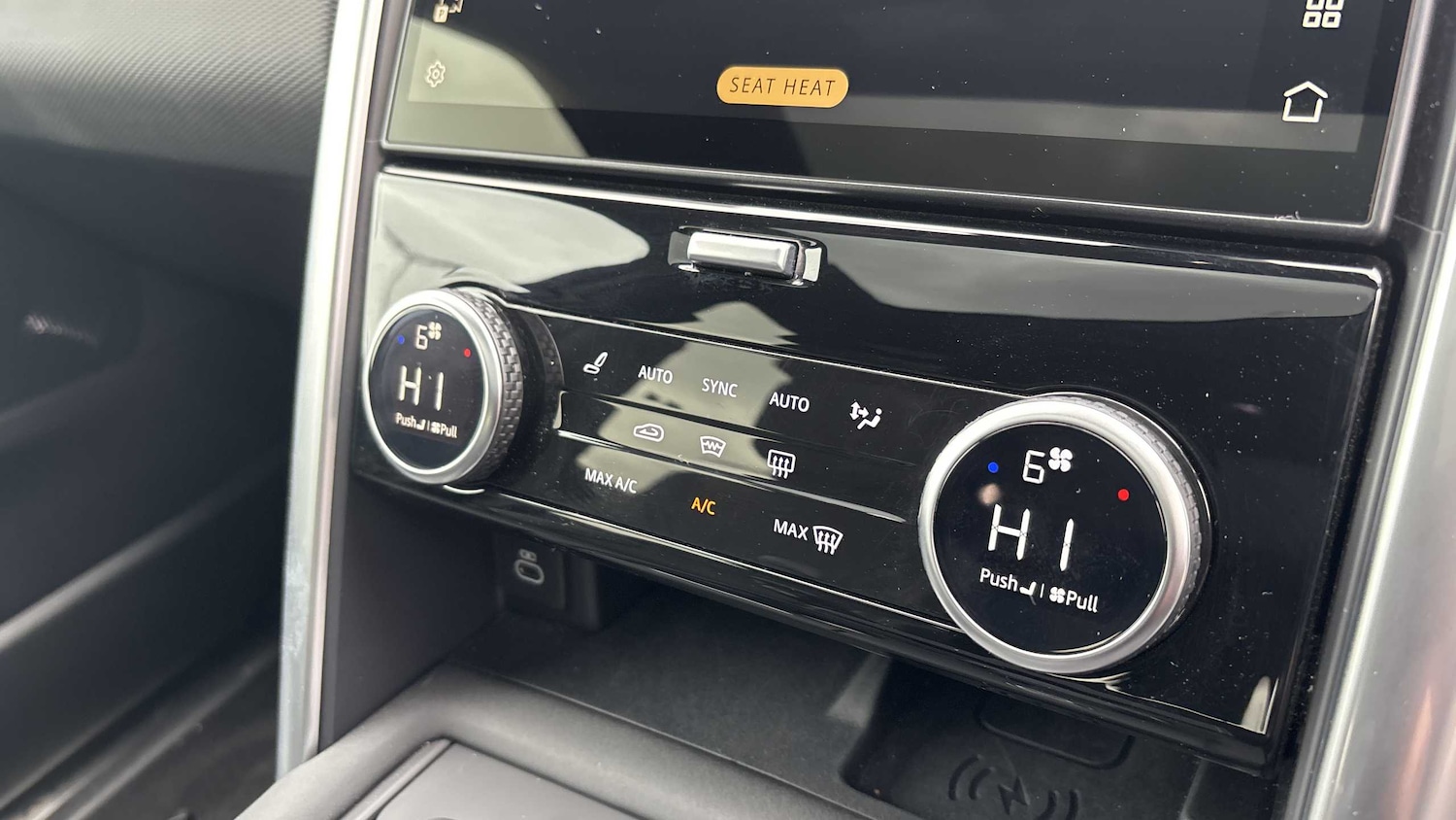 Used Land Rover Discovery 2024 for sale - 76460157: Photo 33