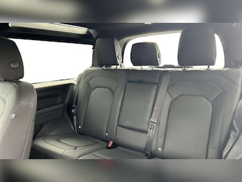 Used Land Rover Defender 2025 for sale - 78278626: Photo