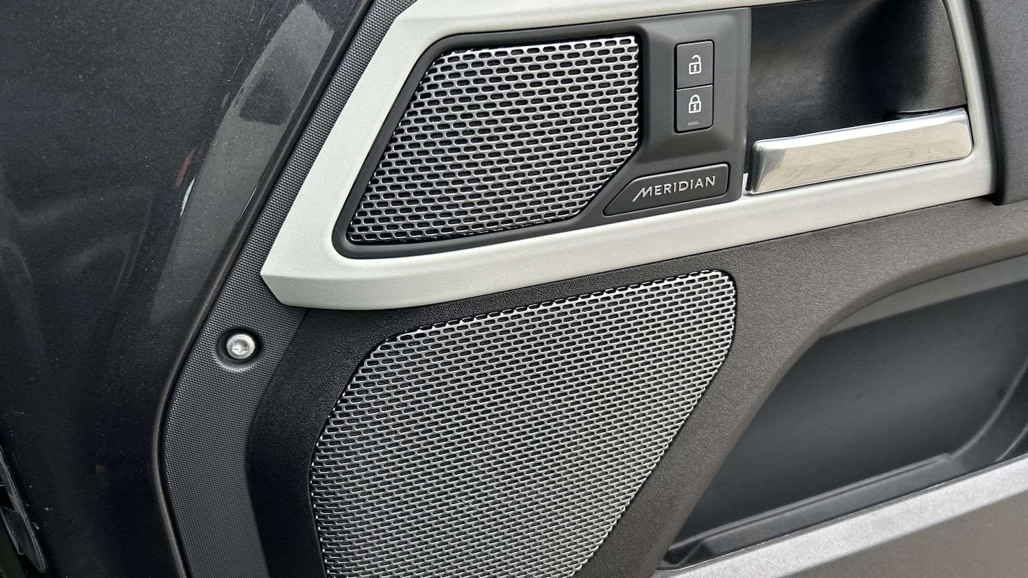 Used Land Rover Defender 2022 for sale - 77044123: Photo 24