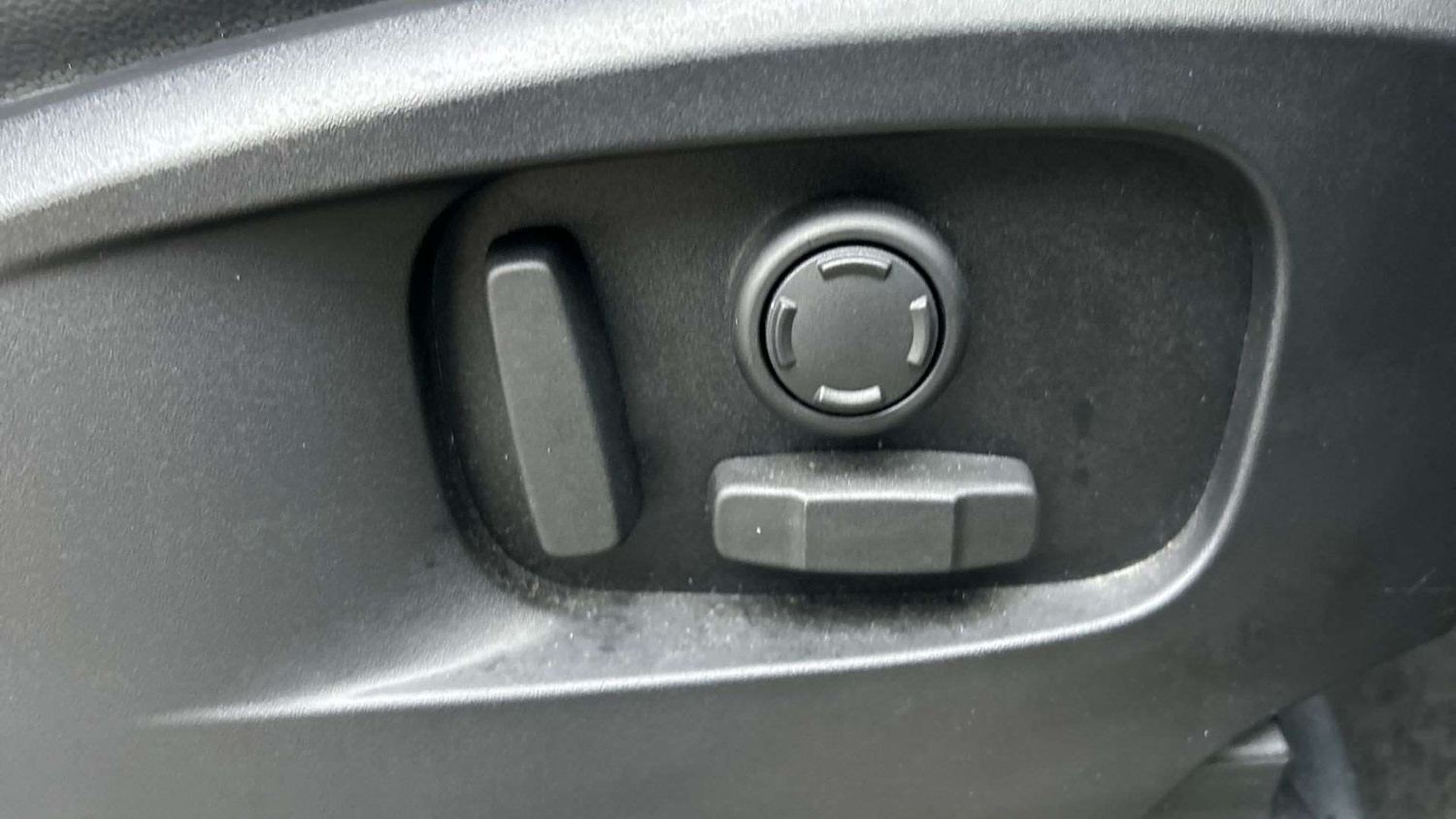 Used Land Rover Defender 2022 for sale - 77044123: Photo 33