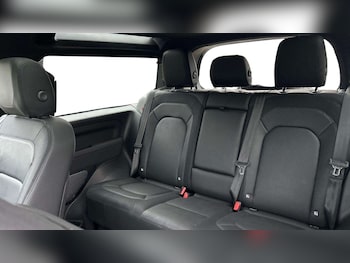 Used Land Rover Defender 2022 for sale - 77044123: Photo