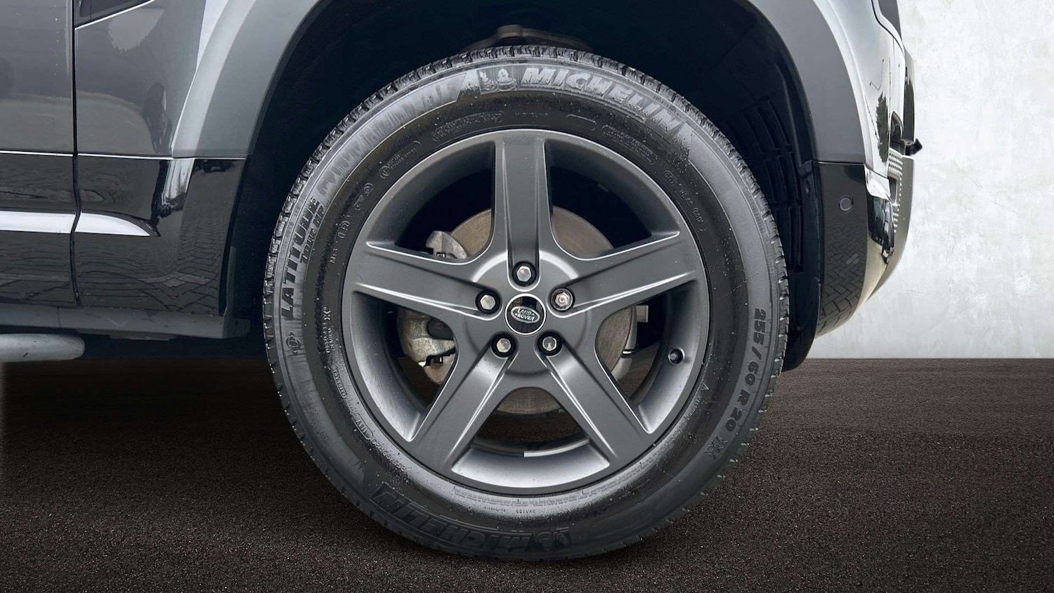 Used Land Rover Defender 2022 for sale - 77044123: Photo 8