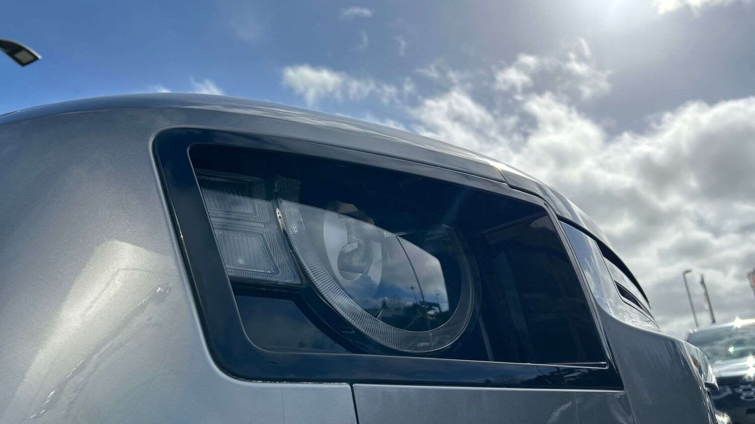 Used Land Rover Defender 2024 for sale - 77943096: Photo 17