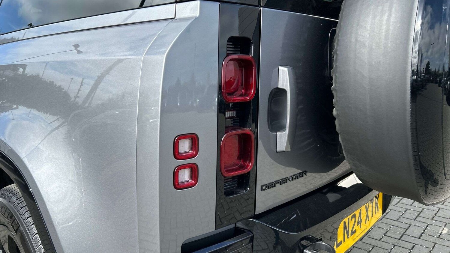 Used Land Rover Defender 2024 for sale - 77943096: Photo 19