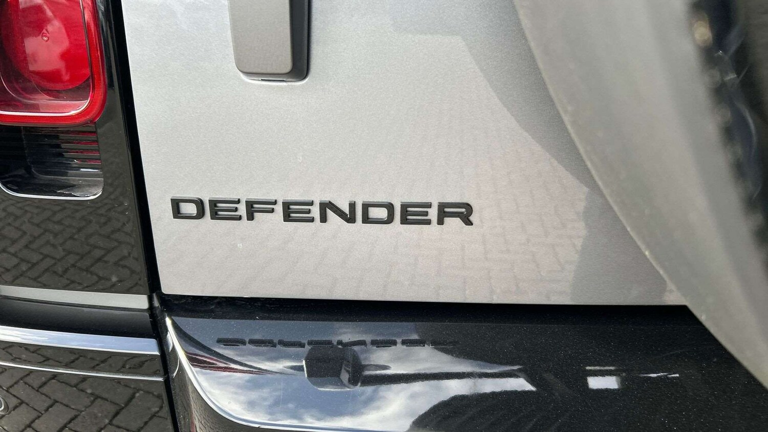 Used Land Rover Defender 2024 for sale - 77943096: Photo 26