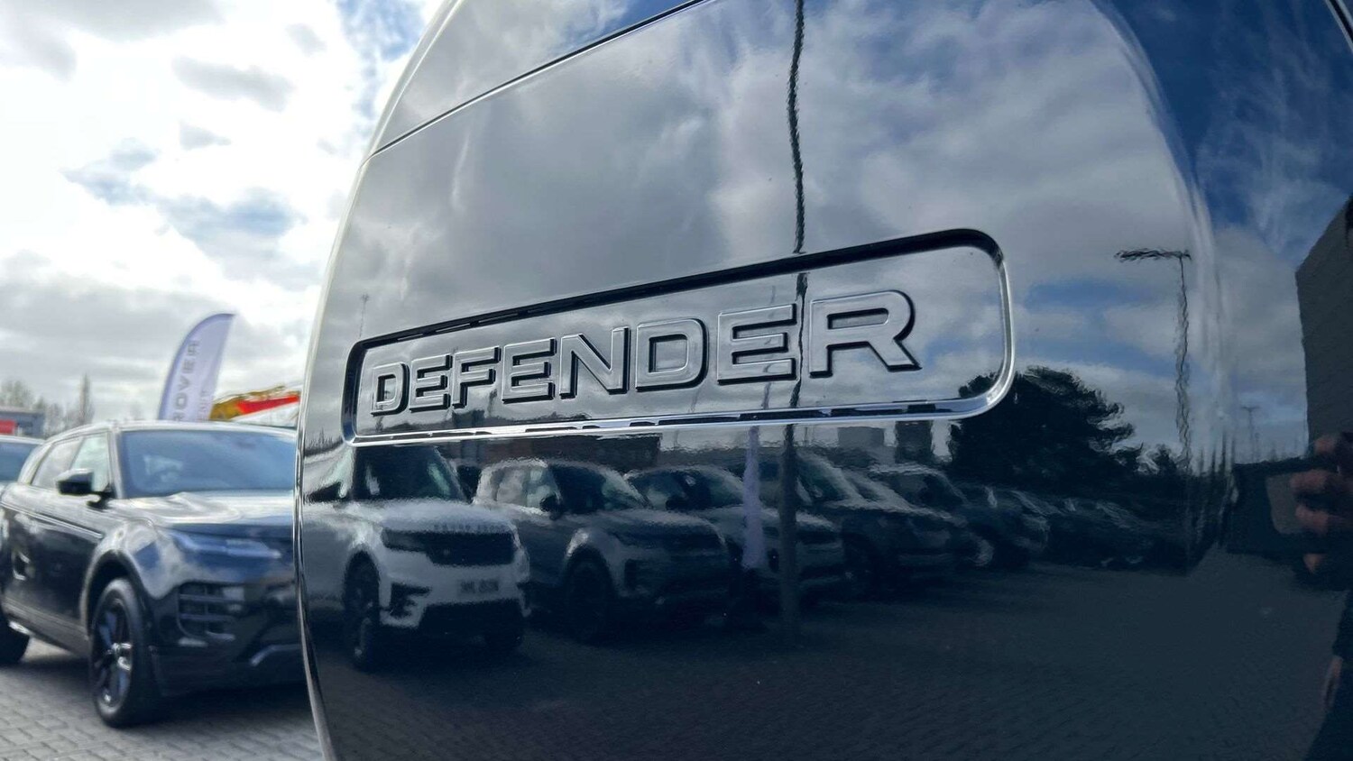 Used Land Rover Defender 2024 for sale - 77943096: Photo 35