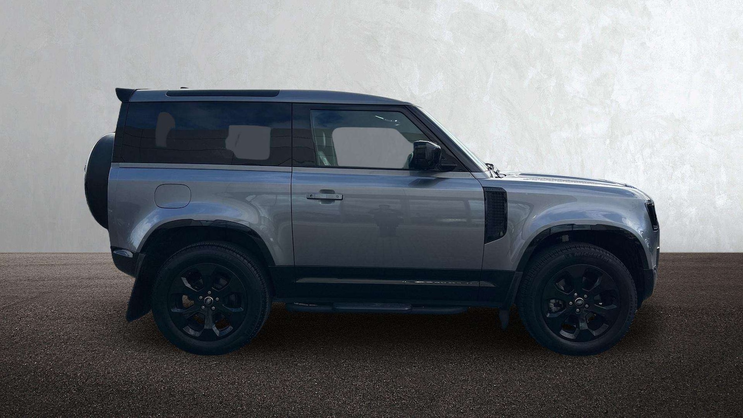 Used Land Rover Defender 2024 for sale - 77943096: Photo 5