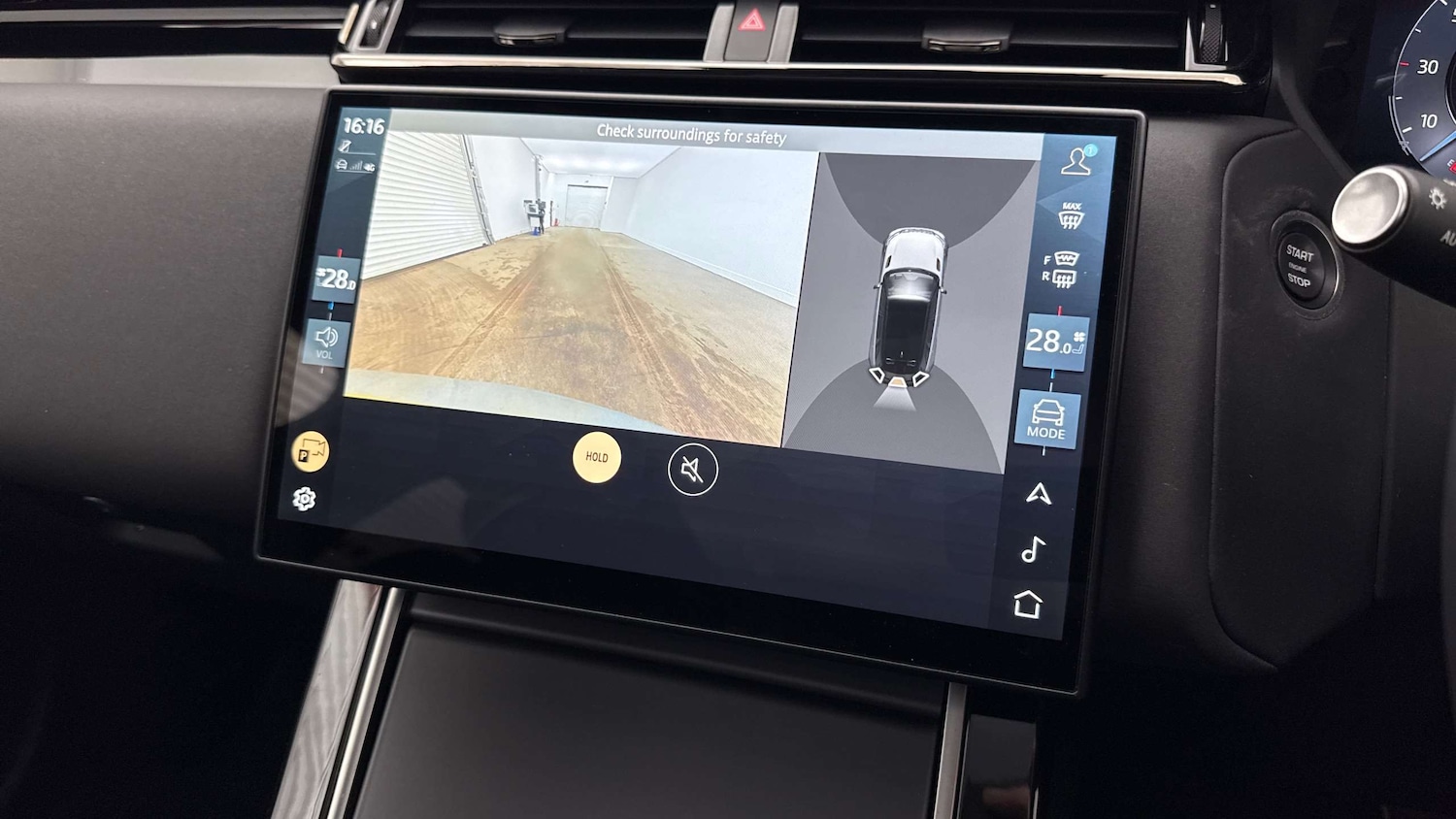 Used Land Rover Range Rover Velar 2023 for sale - 77308362: Photo 12