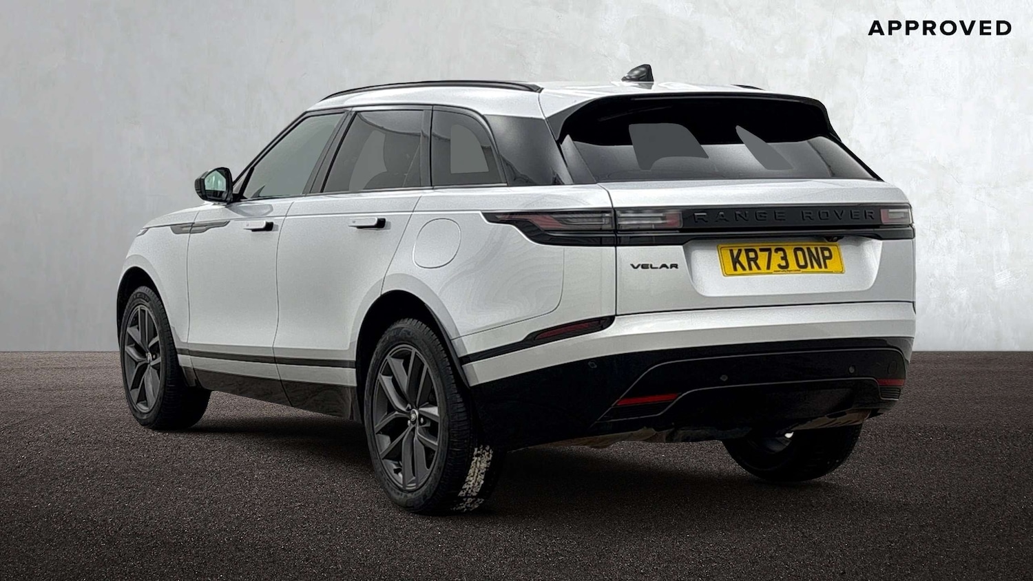 Used Land Rover Range Rover Velar 2023 for sale - 77308362: Photo 2