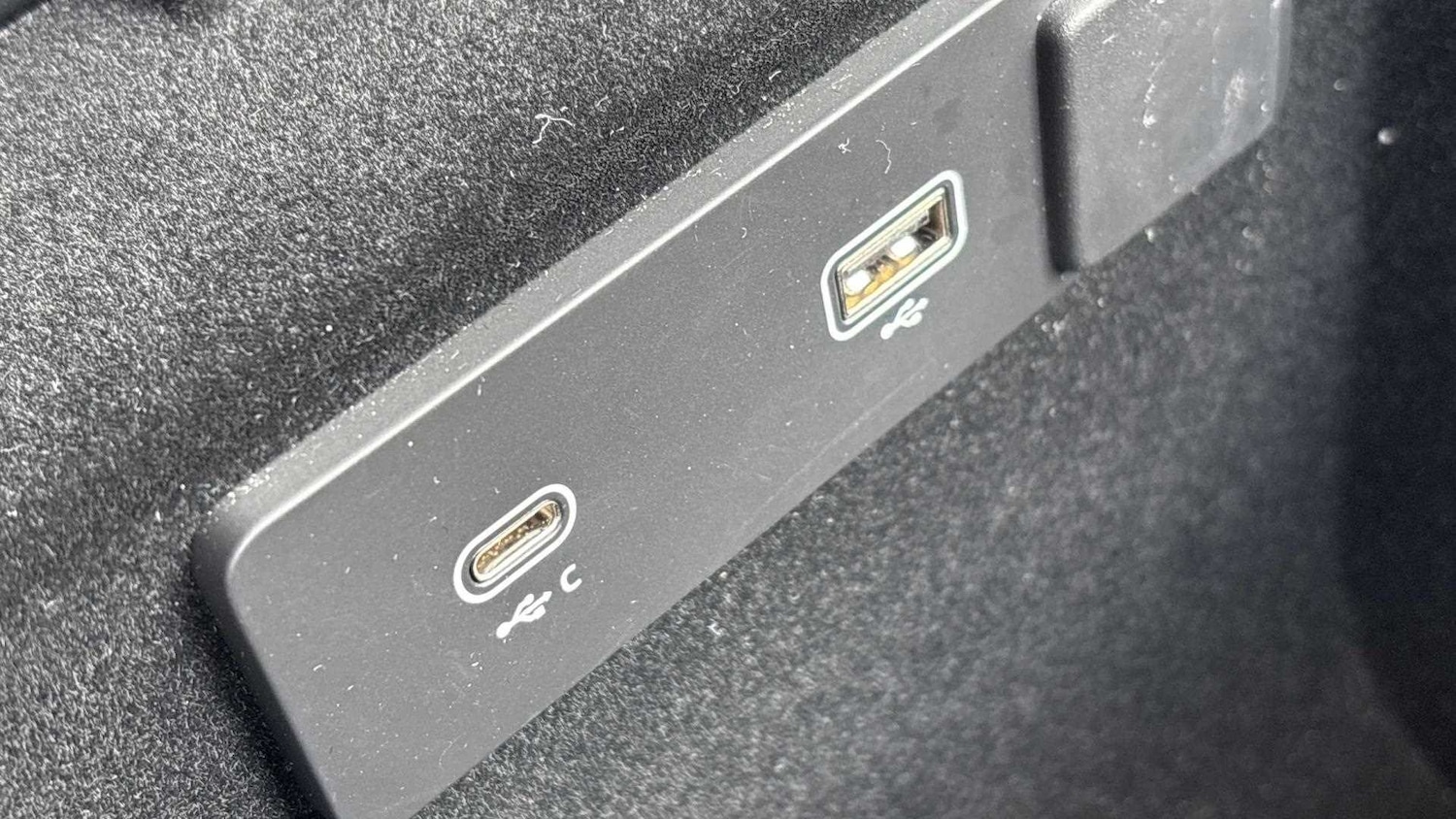 Used Land Rover Range Rover Velar 2023 for sale - 77308362: Photo 24