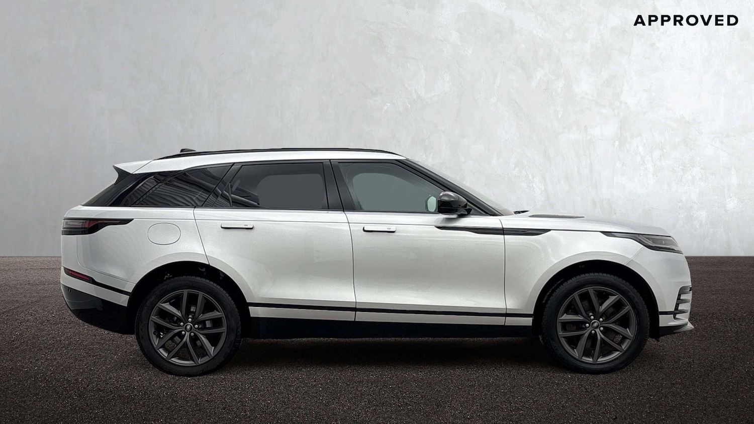 Used Land Rover Range Rover Velar 2023 for sale - 77308362: Photo 5