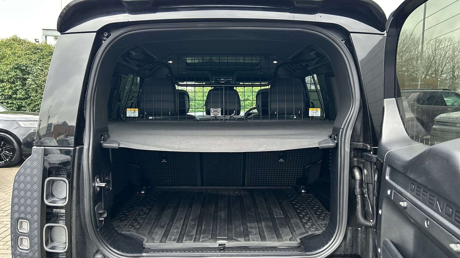 Used Land Rover Defender 2022 for sale - 77257211: Photo 10