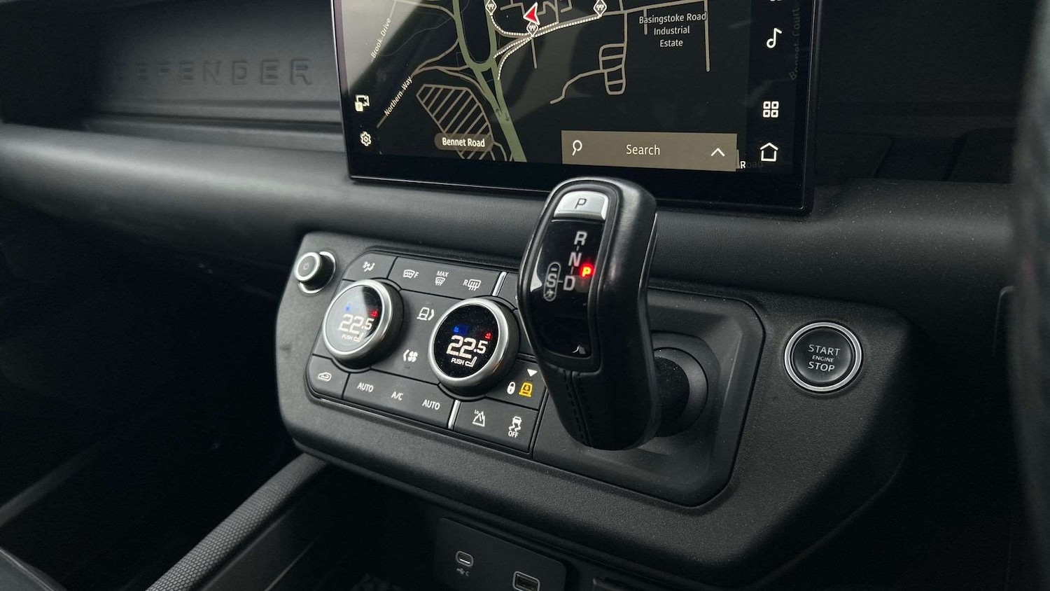 Used Land Rover Defender 2022 for sale - 77257211: Photo 13