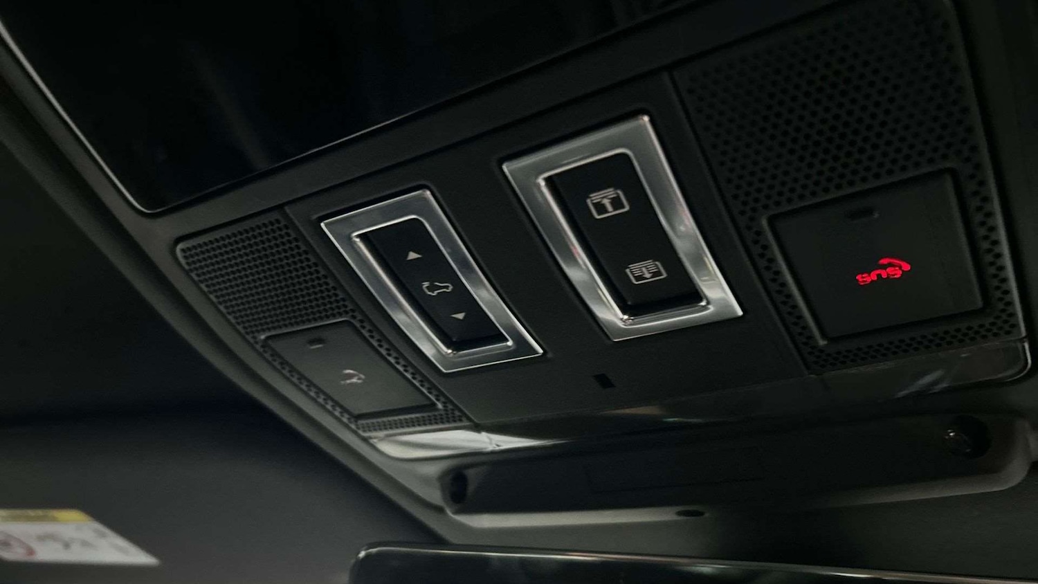 Used Land Rover Defender 2022 for sale - 77257211: Photo 23