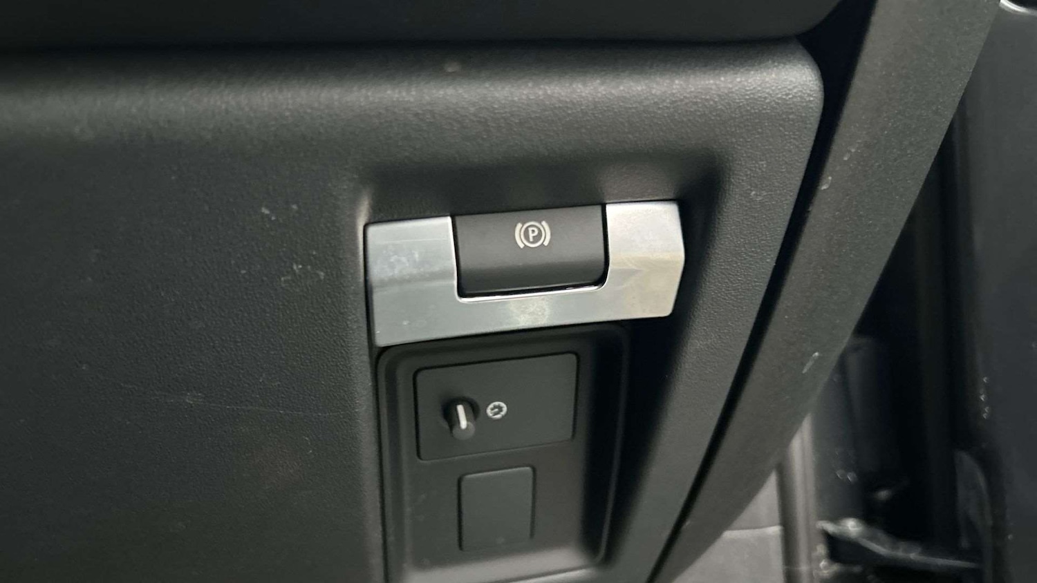 Used Land Rover Defender 2022 for sale - 77257211: Photo 35