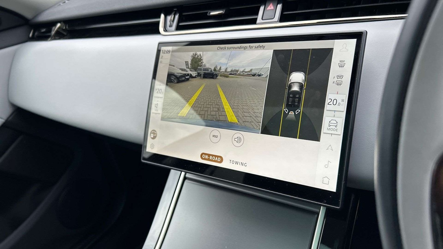 Used Land Rover Range Rover Evoque 2024 for sale - 76488146: Photo 12