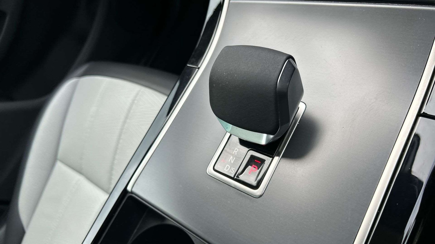 Used Land Rover Range Rover Evoque 2024 for sale - 76488146: Photo 13