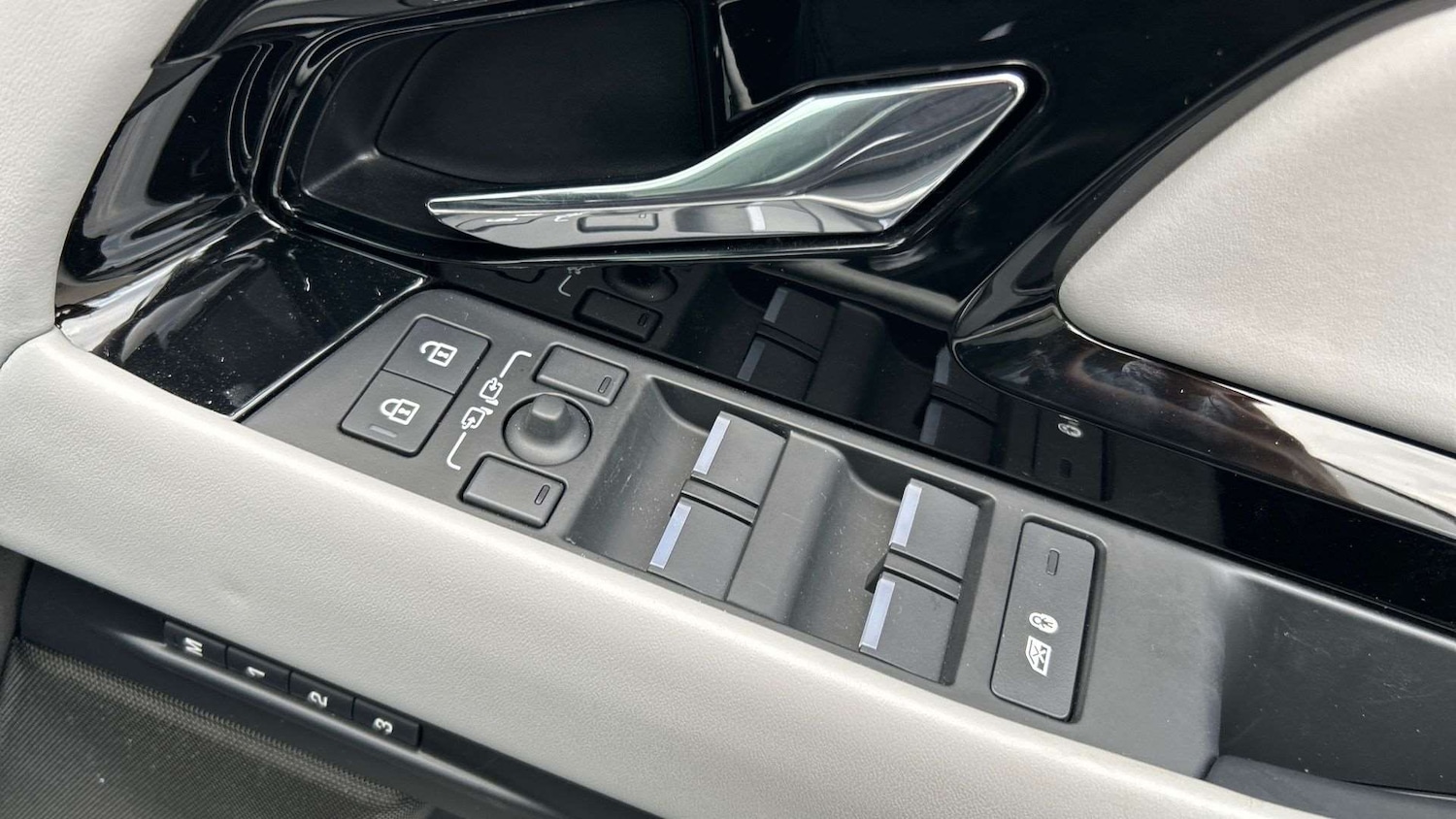 Used Land Rover Range Rover Evoque 2024 for sale - 76488146: Photo 25