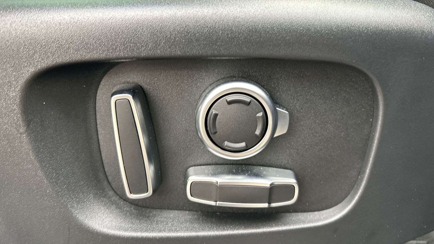 Used Land Rover Range Rover Evoque 2024 for sale - 76488146: Photo 32