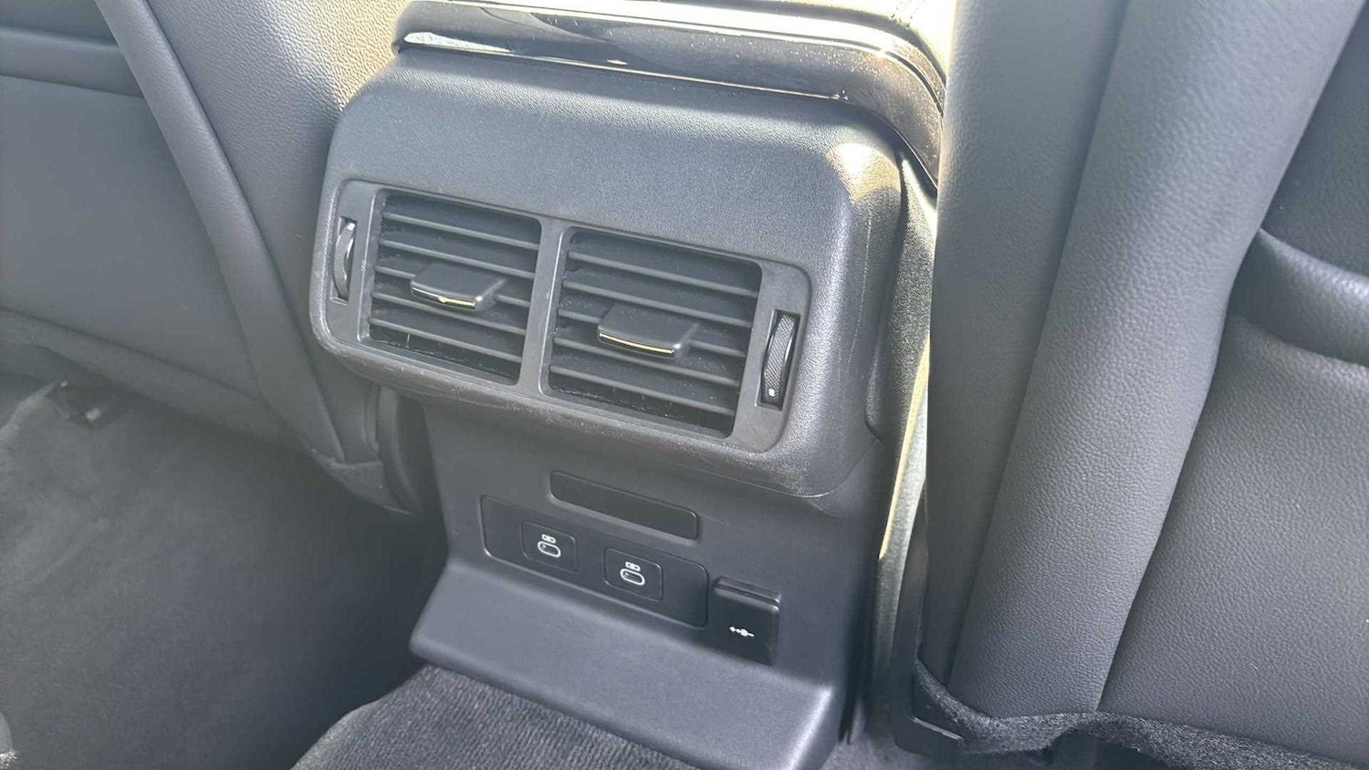 Used Land Rover Range Rover Velar 2023 for sale - 76460496: Photo 18