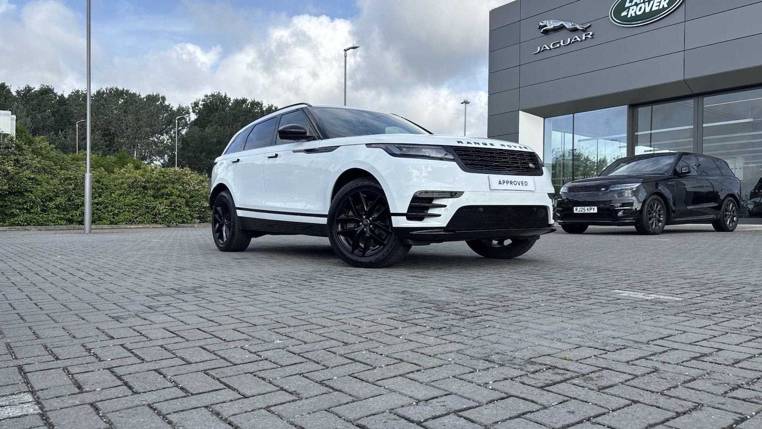 Used Land Rover Range Rover Velar 2023 for sale - 76460496: Photo 34