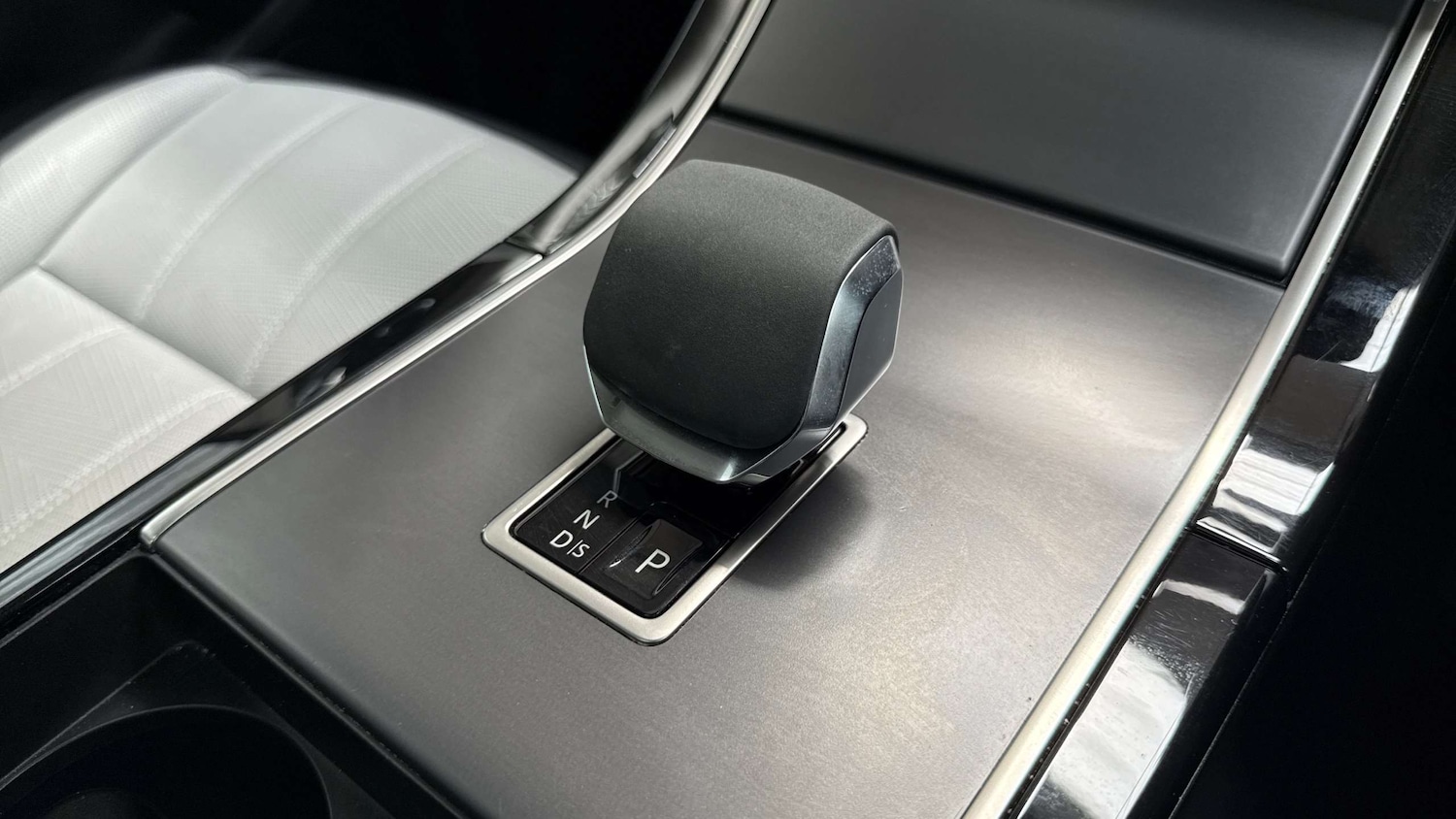 Used Land Rover Range Rover Evoque 2023 for sale - 76460013: Photo 13