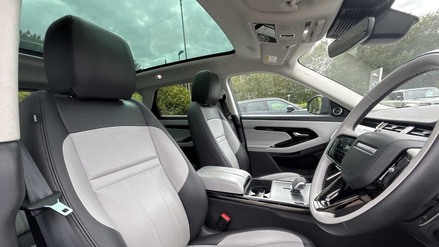 Used Land Rover Range Rover Evoque 2023 for sale - 76460013: Photo 25