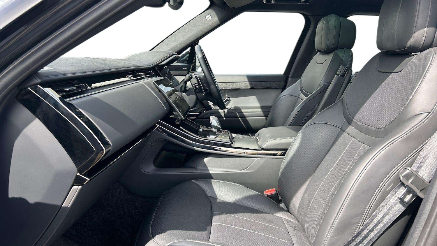 Used Land Rover Range Rover Sport 2024 for sale - 78208915: Photo 3