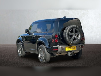 Used Land Rover Defender 2022 for sale - 78234041: Photo