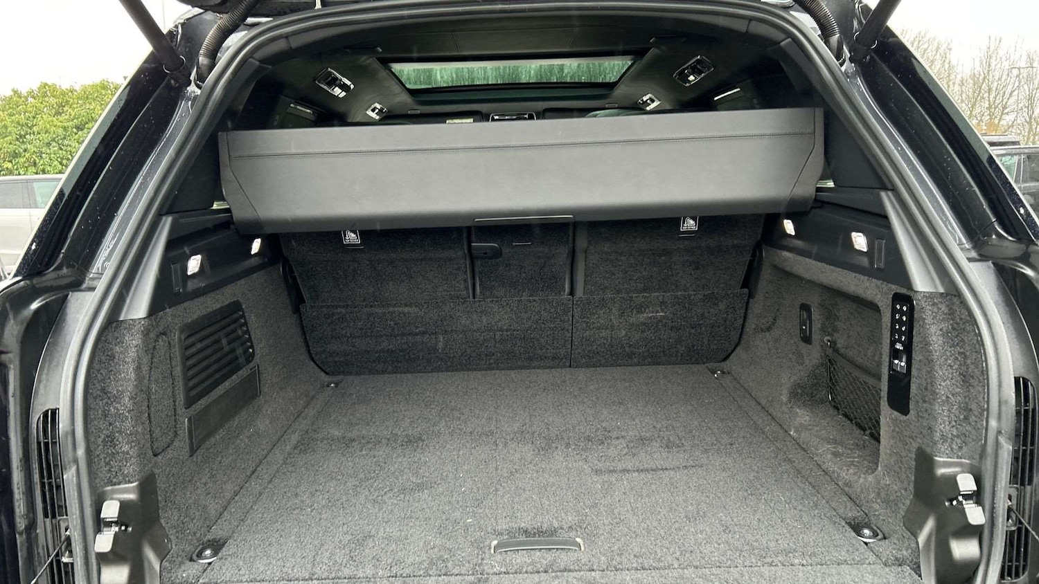 Used Land Rover Range Rover 2023 for sale - 77294131: Photo 10