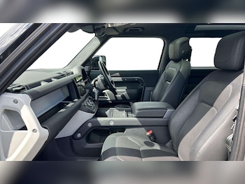Used Land Rover Defender 2023 for sale - 79065550: Photo