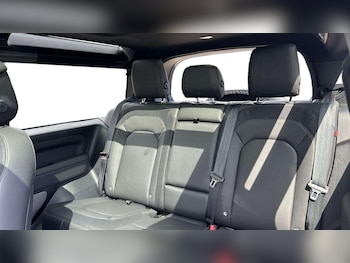 Used Land Rover Defender 2023 for sale - 79065550: Photo
